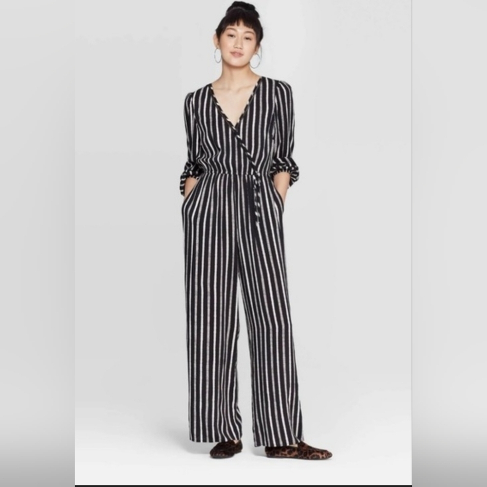 Xhilaration Womens Black White Long Sleeve Pants Striped Jumpsuit Medium